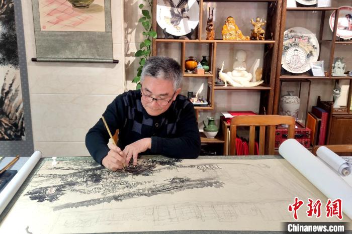 艺术家笔尖传承陶瓷文化世遗泉州跃然“瓷”上 艺术家笔尖传承陶瓷文化世遗泉州跃然“瓷”上