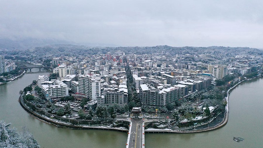 三明建宁县城区万安桥朝阳门宛若画中景。熊海栋摄