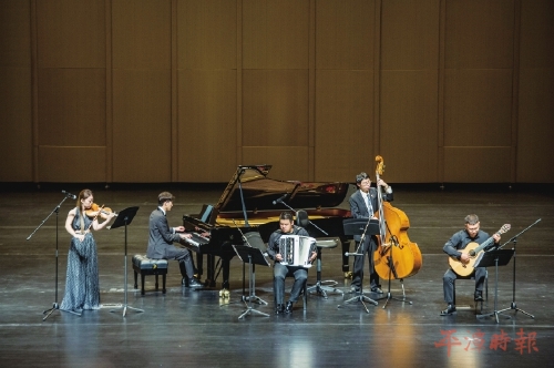 探戈音乐点燃夏日风情