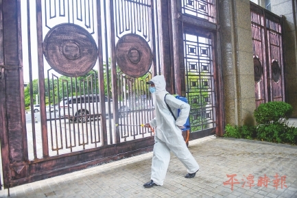 不同身份　“疫”样担当