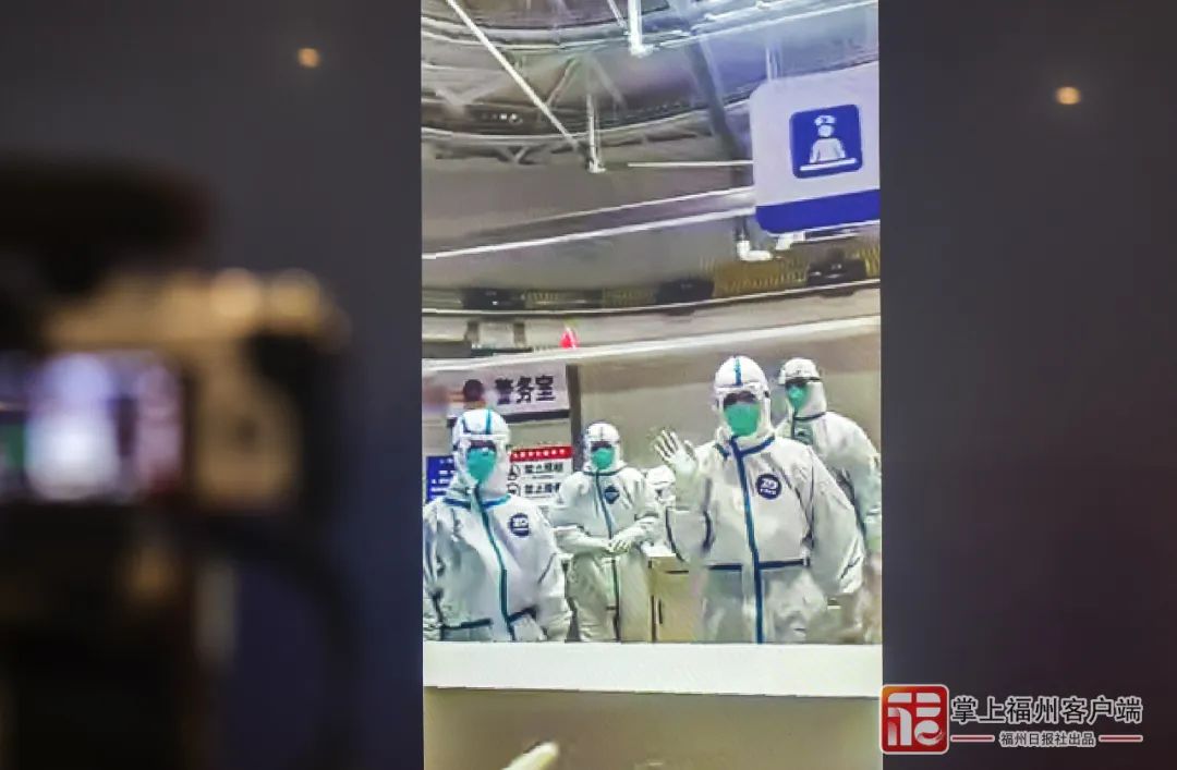 福州方舱医院如何运转？舱内医疗、生活怎样？记者视频连线！
