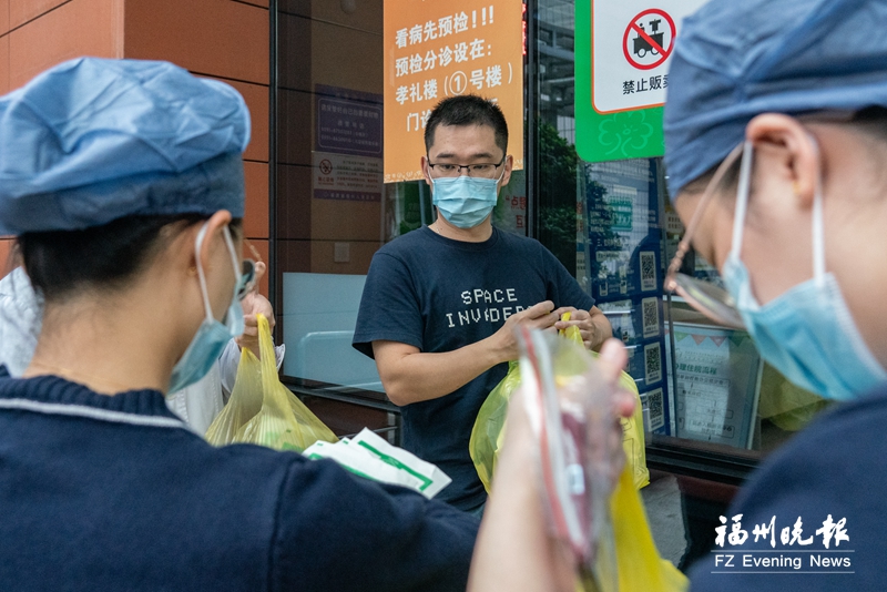 林琨伟：两岸一家亲 抗疫一条心