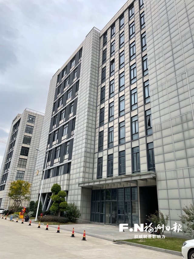 福州光电产业：做好“链”文章 激发“芯”活力