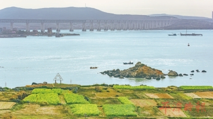 打卡穿越风浪的海峡天路