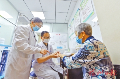 医养无缝衔接 老人更有“医”靠 医养无缝衔接 老人更有“医”靠