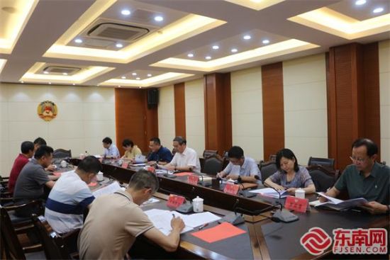 市政协聚焦提升农业特色产业与市直有关部门开展对口协商。东南网记者 练为泉摄