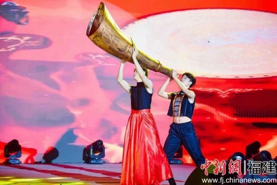 文艺节目表演。 文艺节目表演。