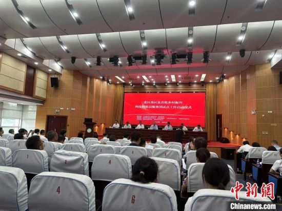 30日，福建省农科院老区苏区县首批乡村振兴科技特派员服务团试点工作正式启动。　郑江洛 摄