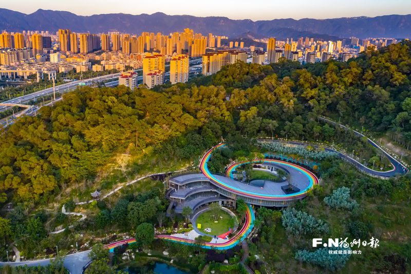 面向未来的绿色抉择——全力推进生态文明建设的福州实践