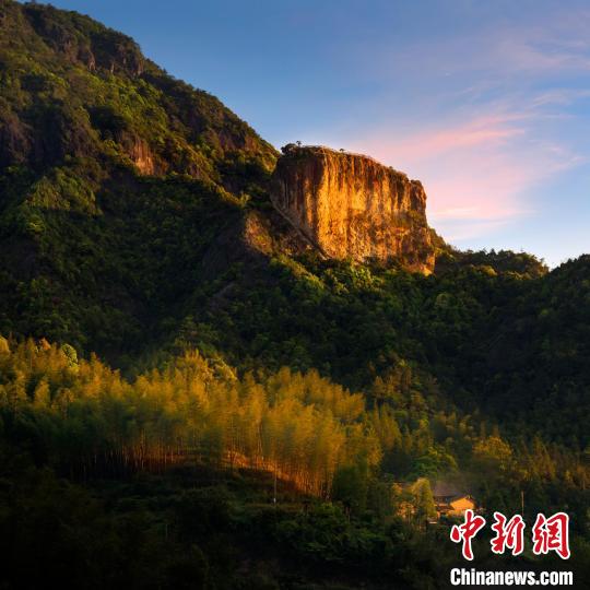 蕉城支提山天冠说法台。宁德市委宣传部 供图