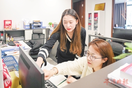 “巾帼红”为平潭文旅增色