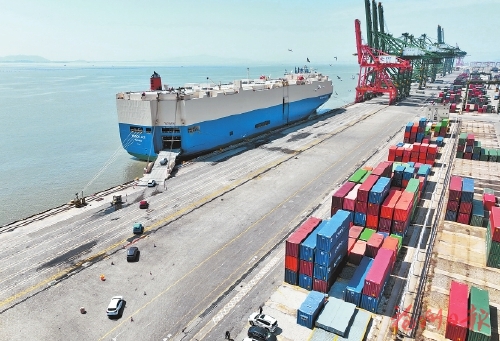 3998辆福建制造汽车“出海” 3998辆福建制造汽车“出海”