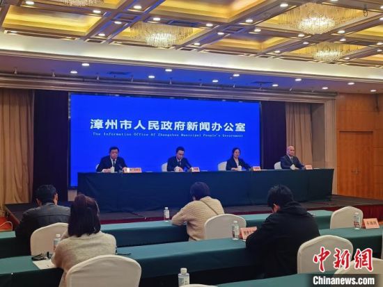 图为22日，福建漳州市气象工作专场新闻发布会现场。廖珍妹摄
