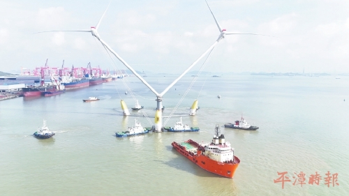 正力海工拖着全球最大漂浮式风电平台出海 正力海工拖着全球最大漂浮式风电平台出海