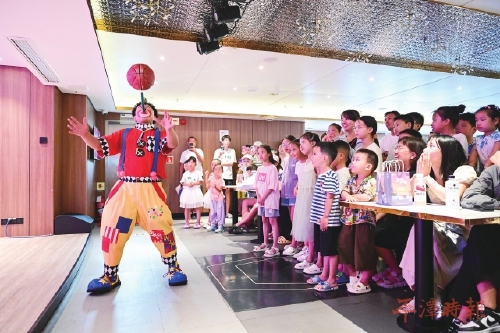 “海坛1号”载客量突破10万人次