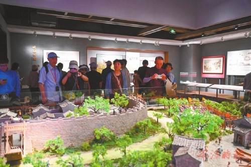 邮轮旅游季开启　感受特色海岛文化