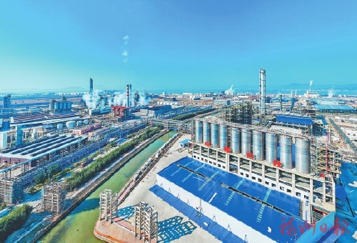 全球最大烷烃一体化生产基地在榕建成投产